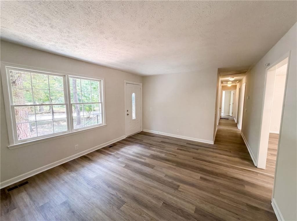 4 bedroom, 2 bathroom, 1,200 sq ft single family residence for sale at 537 Green Street, Monroe, GA 30655 — photo 5