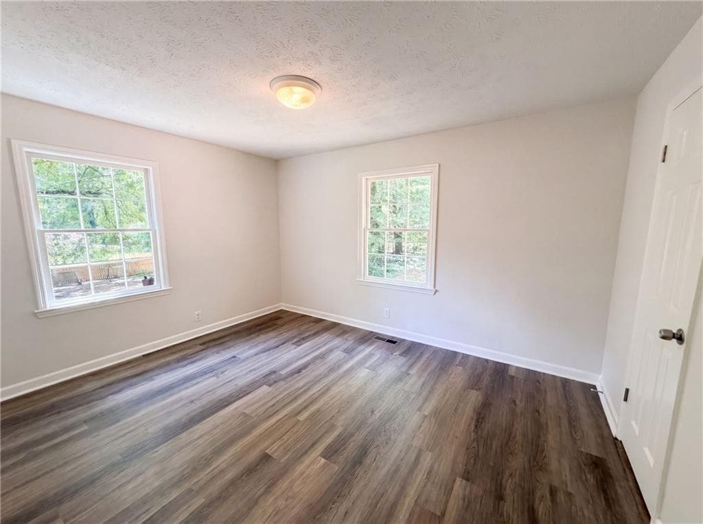 4 bedroom, 2 bathroom, 1,200 sq ft single family residence for sale at 537 Green Street, Monroe, GA 30655 — photo 6