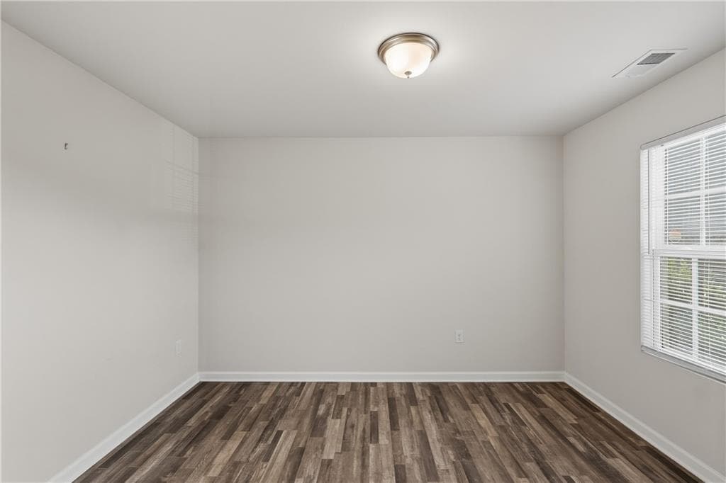 4 bedroom, 3 bathroom, 1,960 sq ft single family residence under contract at 1778 Cheryl Avenue, Griffin, GA 30224 — photo 8