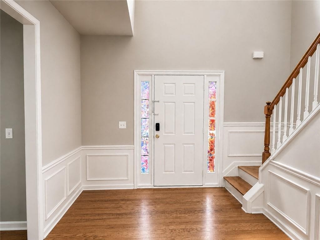 4 bedroom, 3 bathroom single family residence for rent at 6310 Barwick Lane, Johns Creek, GA 30097 for $3,250 a month — photo 2