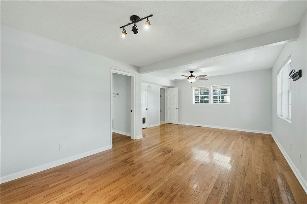 3 bedroom, 2 bathroom, 1,414 sq ft single family residence for sale at 899 Bouldercrest Drive, Atlanta, GA 30316 — photo 5
