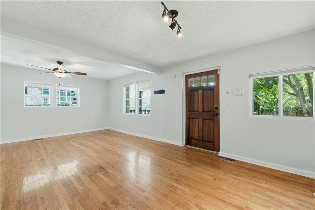 3 bedroom, 2 bathroom, 1,414 sq ft single family residence for sale at 899 Bouldercrest Drive, Atlanta, GA 30316 — photo 6
