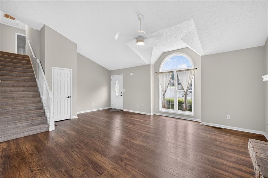 4 bedroom, 4 bathroom, 2,258 sq ft single family residence for sale at 424 Southern Hills Drive, Monroe, GA 30655 — photo 4