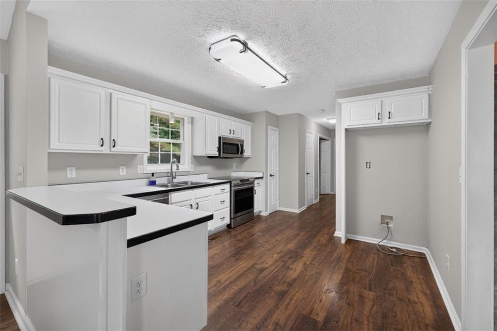 4 bedroom, 4 bathroom, 2,258 sq ft single family residence for sale at 424 Southern Hills Drive, Monroe, GA 30655 — photo 8