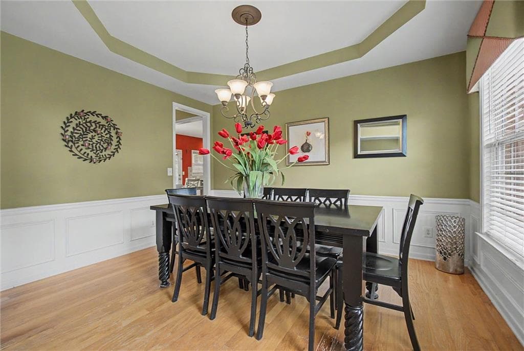 4 bedroom, 3 bathroom, 2,799 sq ft single family residence for sale at 119 Normandy Drive, Woodstock, GA 30188 — photo 3