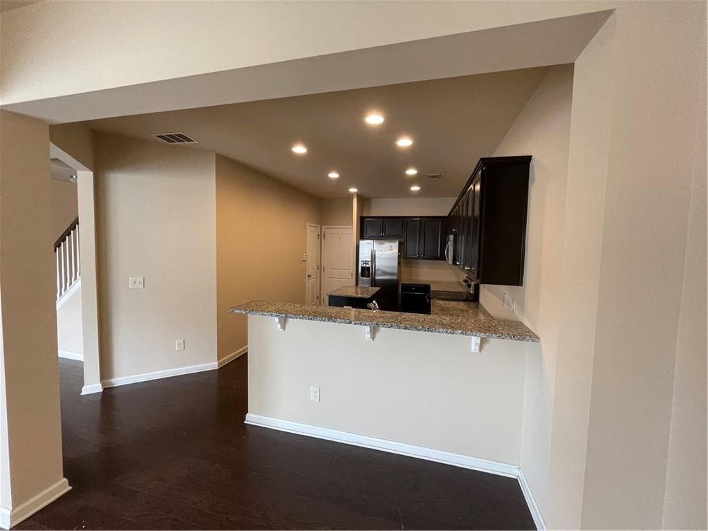 3 bedroom, 3 bathroom, 2,012 sq ft townhouse for rent at 1269 Brookmere Way, Cumming, GA 30040 for $2,150 a month — photo 2