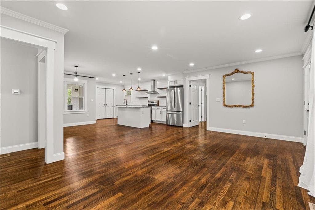 3 bedroom, 2 bathroom, 1,307 sq ft single family residence for sale at 1546 Cloverdale Drive, Marietta, GA 30067 — photo 6