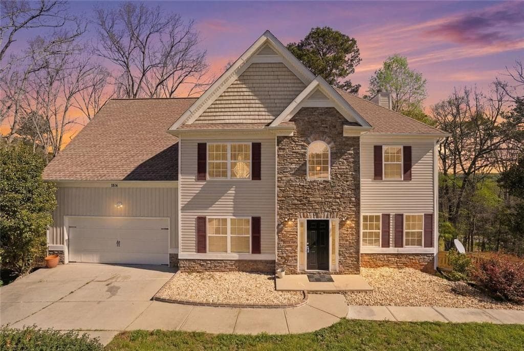 4 bedroom, 3 bathroom, 2,406 sq ft single family residence for sale at 1814 Oak Branch Way, Loganville, GA 30052 — photo 1 of 35
