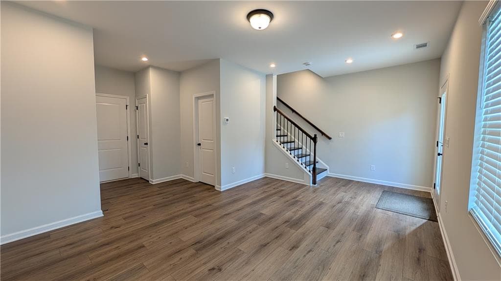 3 bedroom, 4 bathroom, 2,006 sq ft townhouse for rent at 3053 Beacon Bend Crossing, Lawrenceville, GA 30043 for $2,300 a month — photo 6