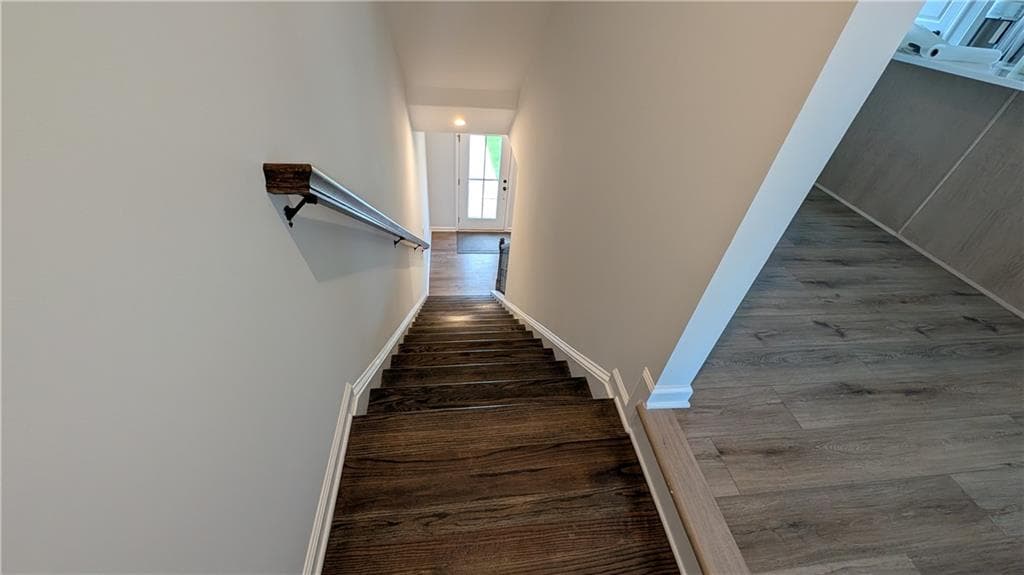 3 bedroom, 4 bathroom, 2,006 sq ft townhouse for rent at 3053 Beacon Bend Crossing, Lawrenceville, GA 30043 for $2,300 a month — photo 9