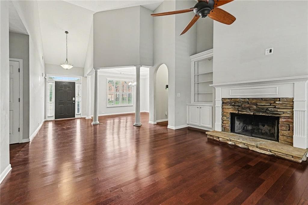 4 bedroom, 3 bathroom, 2,466 sq ft single family residence under contract at 5700 Sullivan Point Drive, Powder Springs, GA 30127 — photo 5