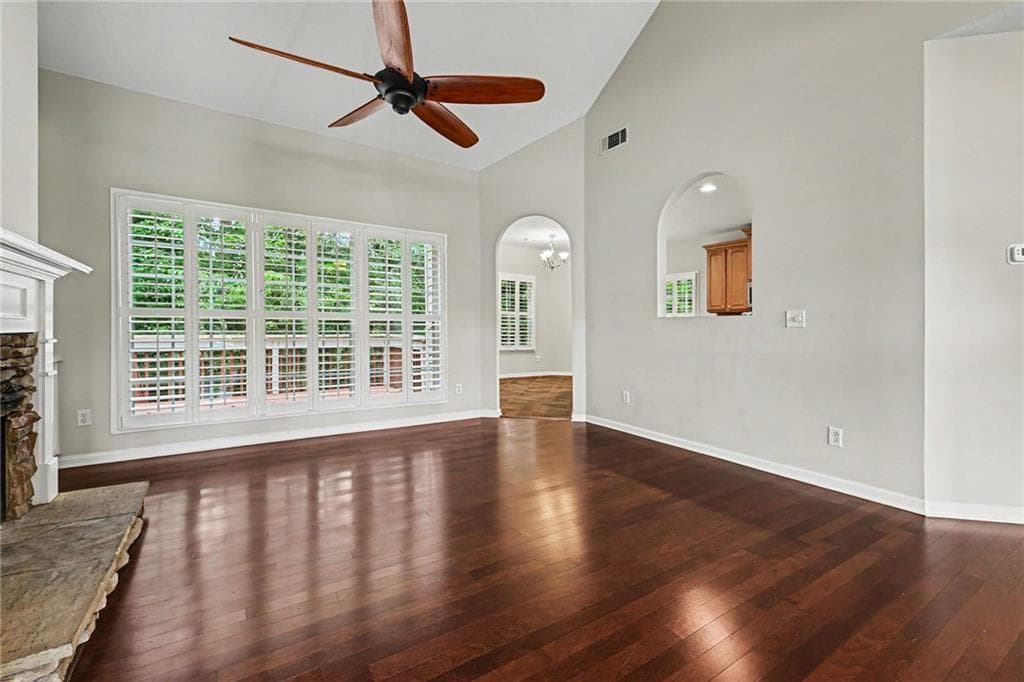 4 bedroom, 3 bathroom, 2,466 sq ft single family residence under contract at 5700 Sullivan Point Drive, Powder Springs, GA 30127 — photo 6