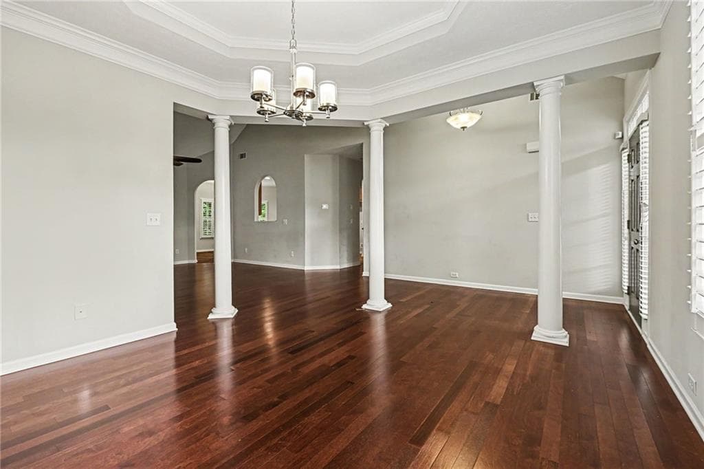 4 bedroom, 3 bathroom, 2,466 sq ft single family residence under contract at 5700 Sullivan Point Drive, Powder Springs, GA 30127 — photo 10