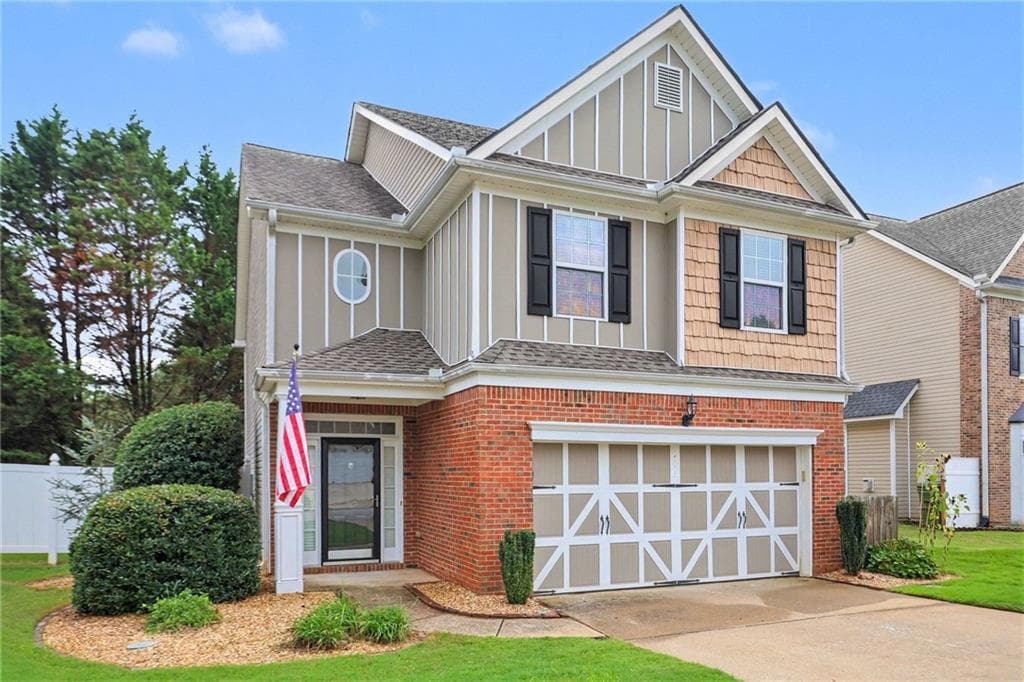 3 bedroom, 3 bathroom, 1,996 sq ft single family residence for sale at 211 Meadow Run, Carrollton, GA 30116 — photo 1 of 30