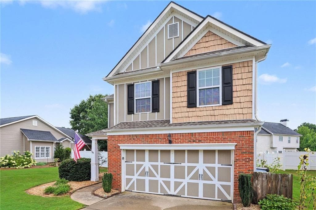 3 bedroom, 3 bathroom, 1,996 sq ft single family residence for sale at 211 Meadow Run, Carrollton, GA 30116 — photo 2