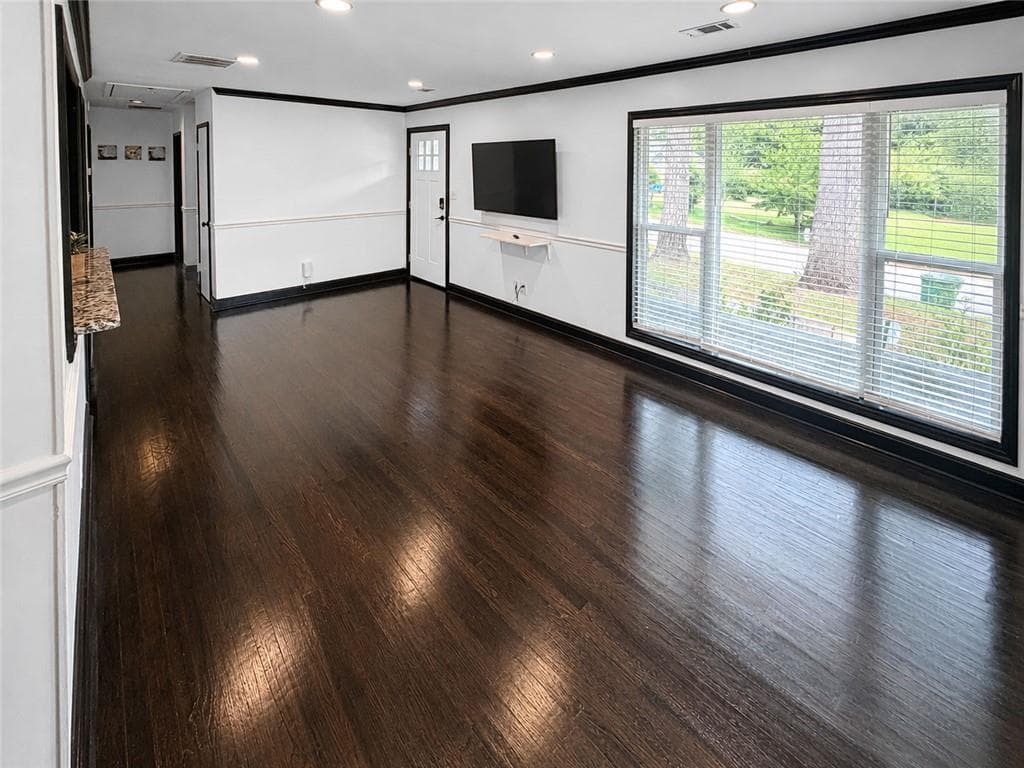 3 bedroom, 2 bathroom, 1,344 sq ft single family residence for sale at 2597 Glenvalley Drive, Decatur, GA 30032 — photo 5