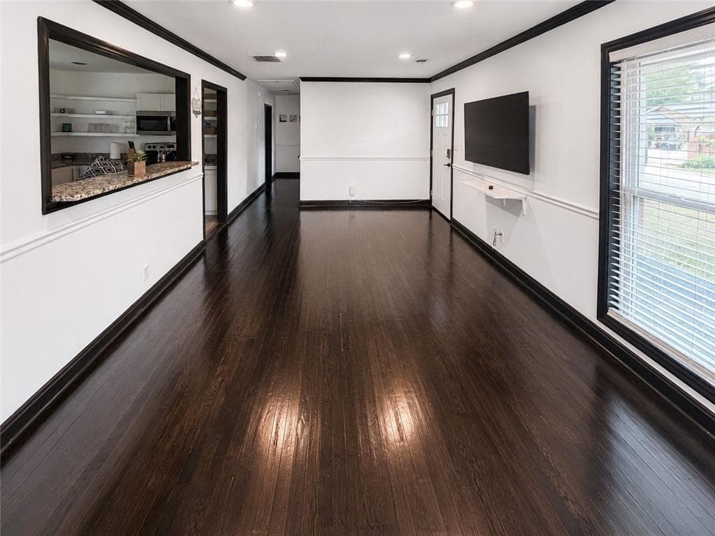 3 bedroom, 2 bathroom, 1,344 sq ft single family residence for sale at 2597 Glenvalley Drive, Decatur, GA 30032 — photo 6