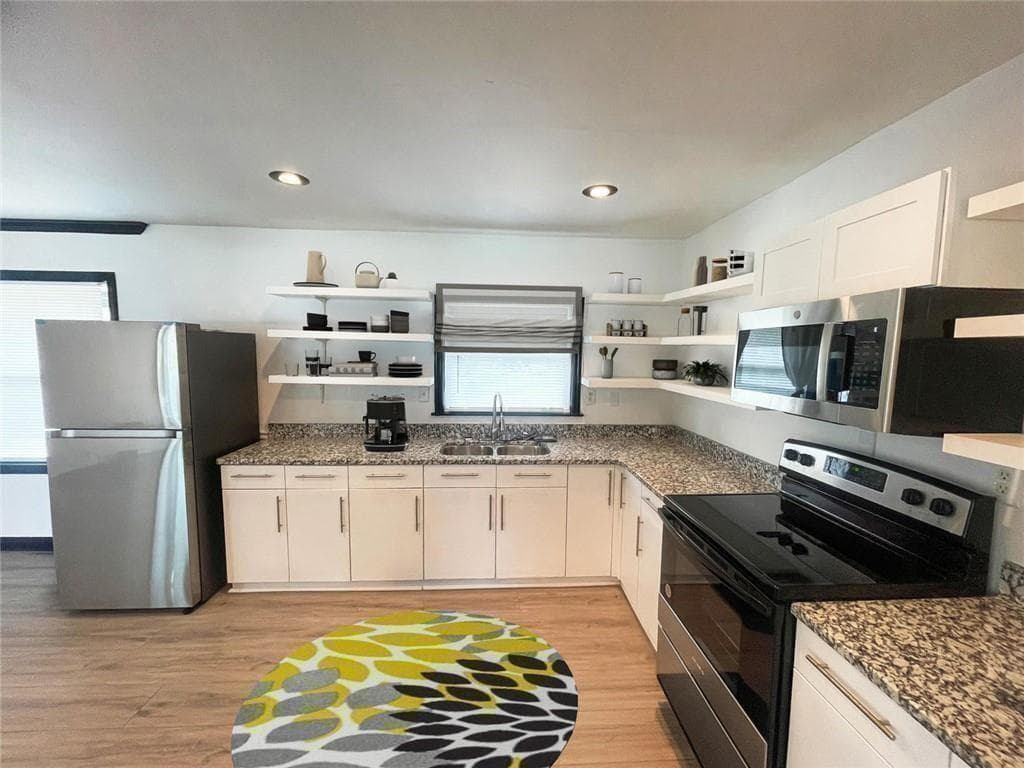 3 bedroom, 2 bathroom, 1,344 sq ft single family residence for sale at 2597 Glenvalley Drive, Decatur, GA 30032 — photo 7