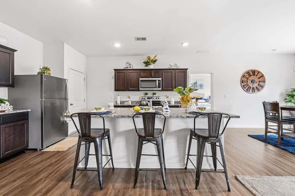 3 bedroom, 2 bathroom, 1,813 sq ft single family residence for sale at 142 Meriwether Lane, Villa Rica, GA 30180 — photo 7