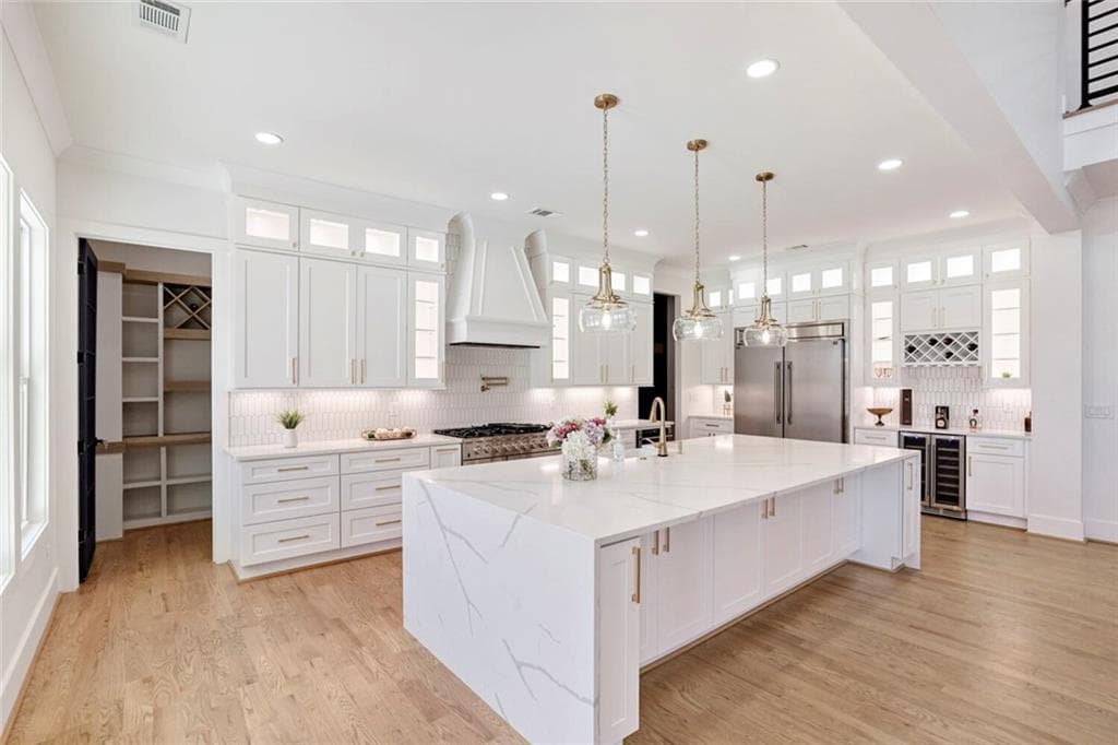 5 bedroom, 5 bathroom, 4,570 sq ft single family residence for sale at 2601 Wood Creek Court, Dacula, GA 30019 — photo 8