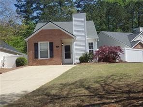 2 bedroom, 1 bathroom, 810 sq ft single family residence under contract at 100 Kincade Court, Woodstock, GA 30188