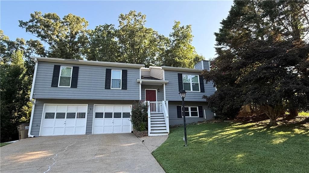 4 bedroom, 3 bathroom, 1,806 sq ft single family residence for rent at 2830 Pine Meadow Drive, Marietta, GA 30066 for $2,395 a month — photo 1 of 29
