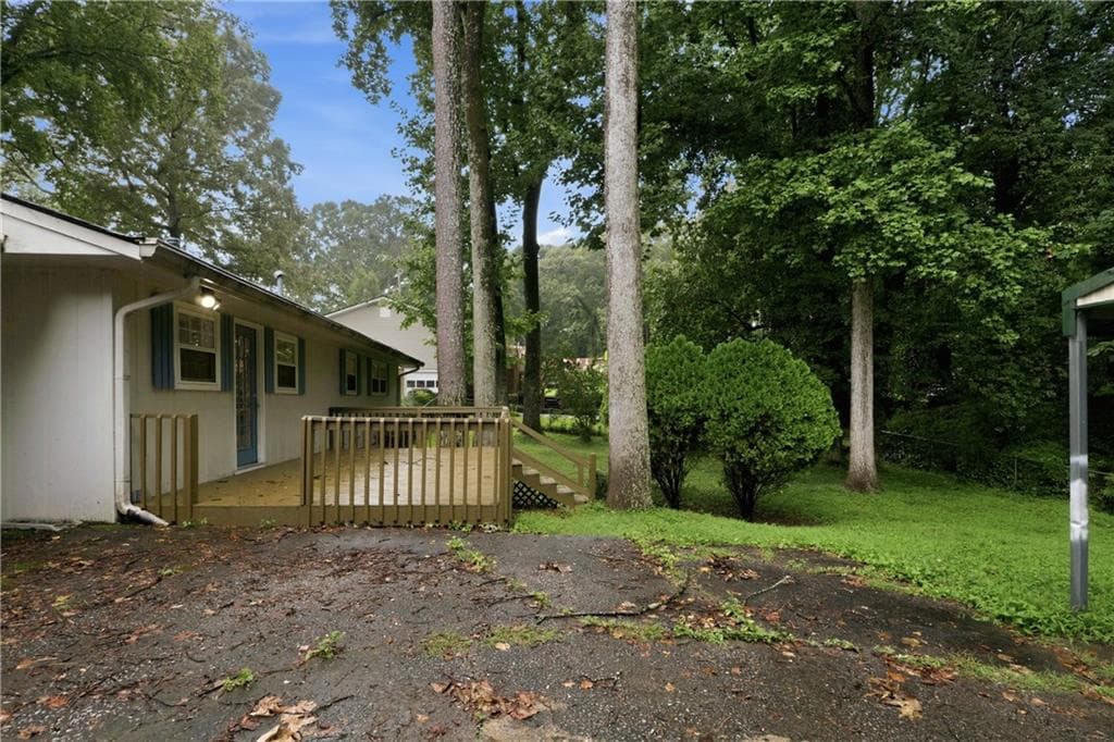 3 bedroom, 2 bathroom, 1,585 sq ft single family residence for sale at 2162 Chestnut Place, Lithia Springs, GA 30122 — photo 5