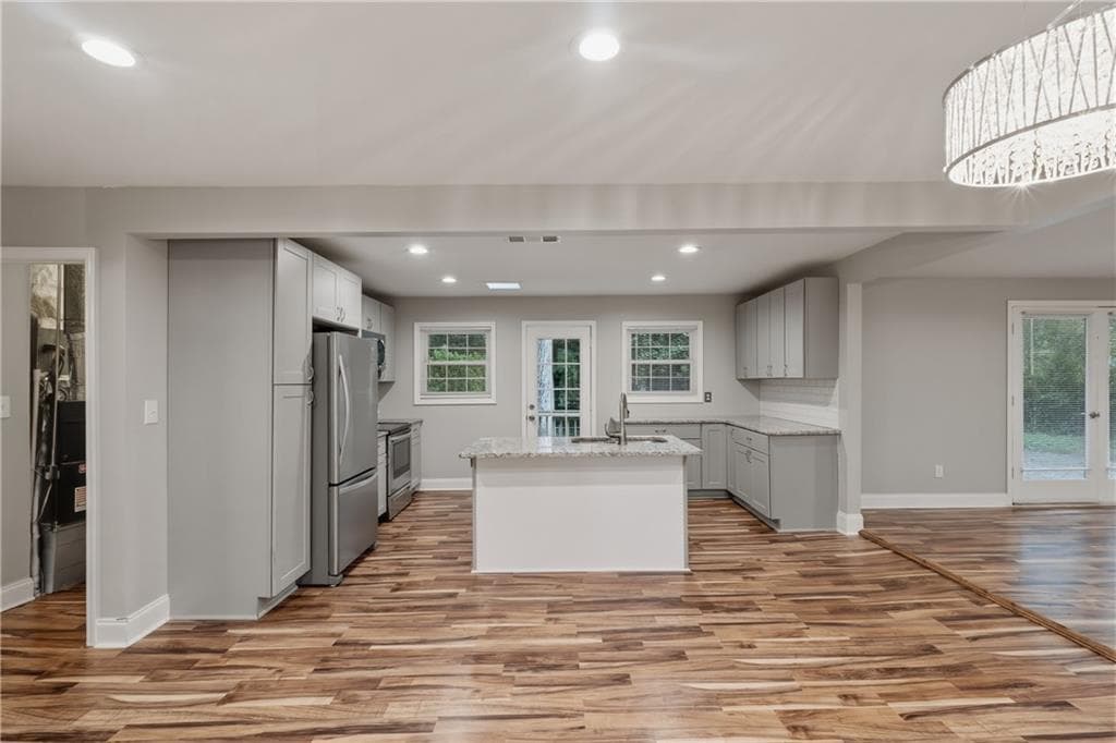 3 bedroom, 2 bathroom, 1,585 sq ft single family residence for sale at 2162 Chestnut Place, Lithia Springs, GA 30122 — photo 9