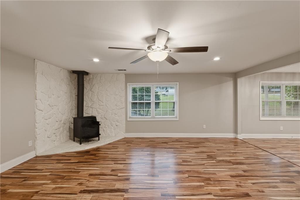 3 bedroom, 2 bathroom, 1,585 sq ft single family residence for sale at 2162 Chestnut Place, Lithia Springs, GA 30122 — photo 10