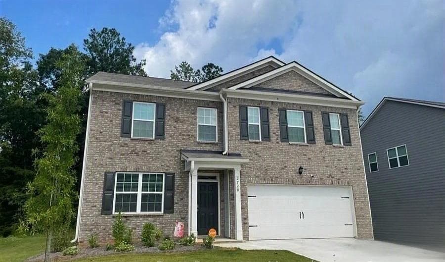 4 bedroom, 3 bathroom, 2,556 sq ft single family residence for sale at 2728 Piper Drive, South Fulton, GA 30331 — photo 1 of 28