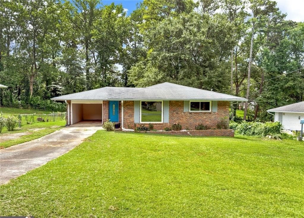 3 bedroom, 2 bathroom, 1,310 sq ft single family residence for sale at 565 Wavelyn Way, Riverdale, GA 30274 — photo 2