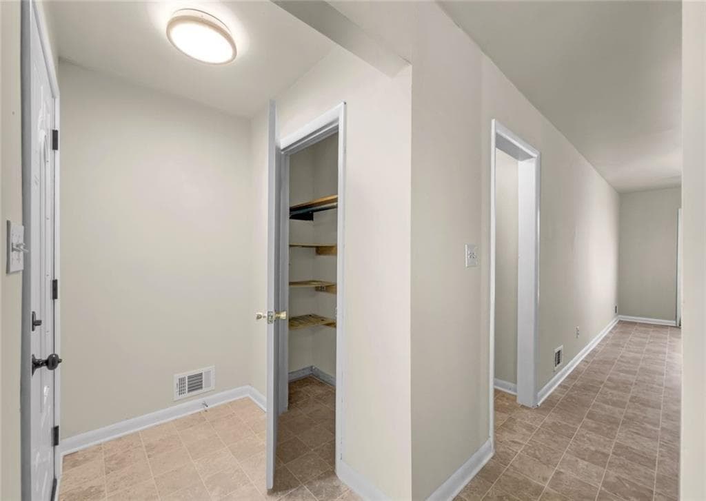 3 bedroom, 2 bathroom, 1,310 sq ft single family residence for sale at 565 Wavelyn Way, Riverdale, GA 30274 — photo 9