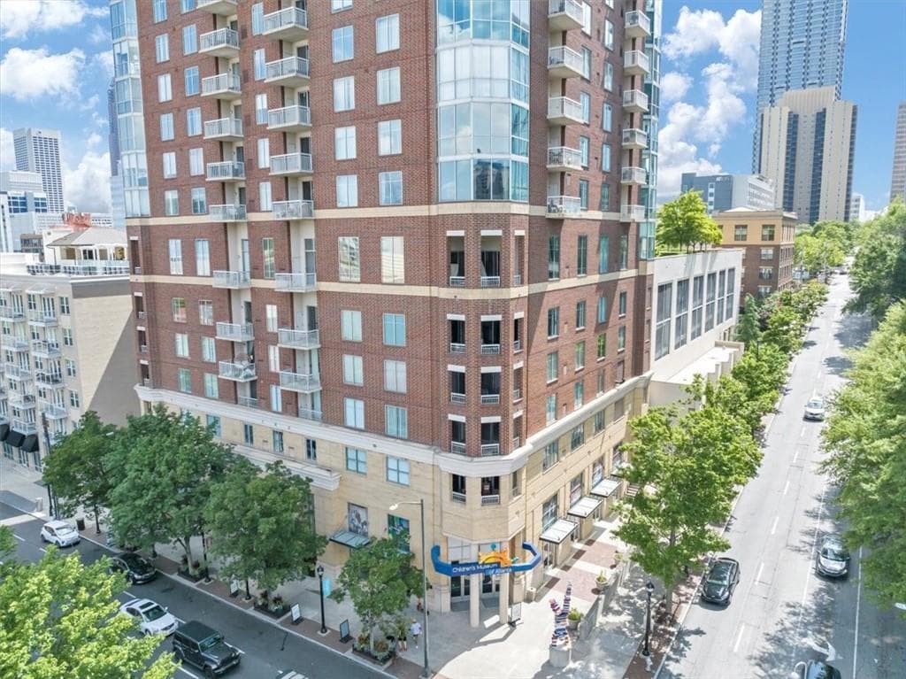 2 bedroom, 2 bathroom, 1,359 sq ft condominium for sale at 285 Centennial Olympic Park Drive 1104, Atlanta, GA 30313 — photo 8