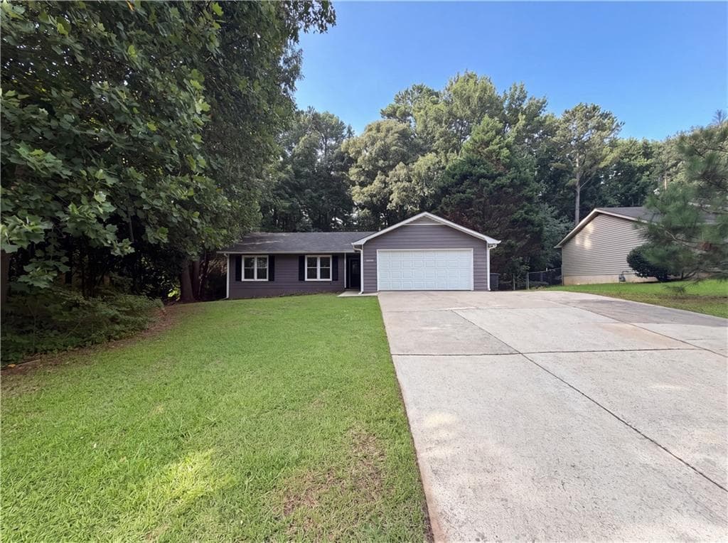 3 bedroom, 2 bathroom, 1,225 sq ft single family residence under contract at 1627 Hearthstone Way, Jonesboro, GA 30236 — photo 3