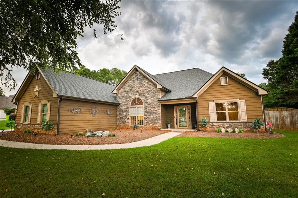 3 bedroom, 2 bathroom, 2,387 sq ft single family residence for sale at 4207 Old Wood Drive, Conyers, GA 30094 — photo 2