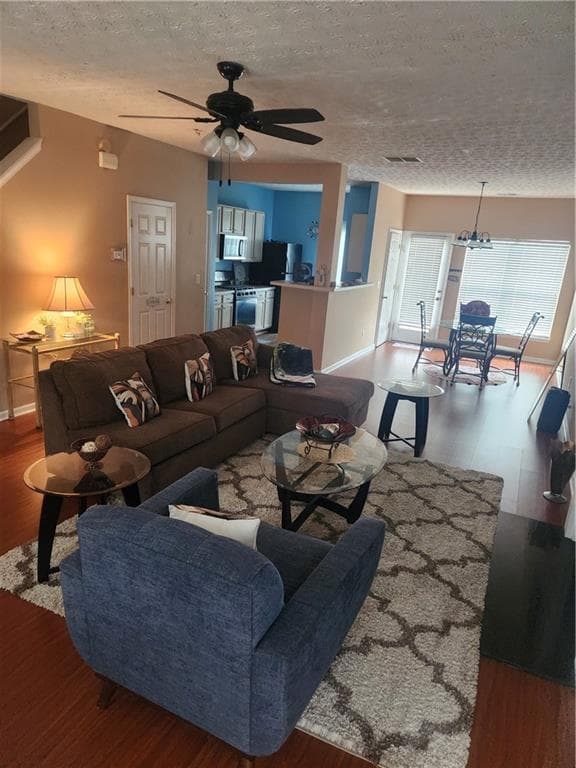 3 bedroom, 3 bathroom, 1,464 sq ft condominium for sale at 2853 Walden Lake Bend, Decatur, GA 30035 — photo 4