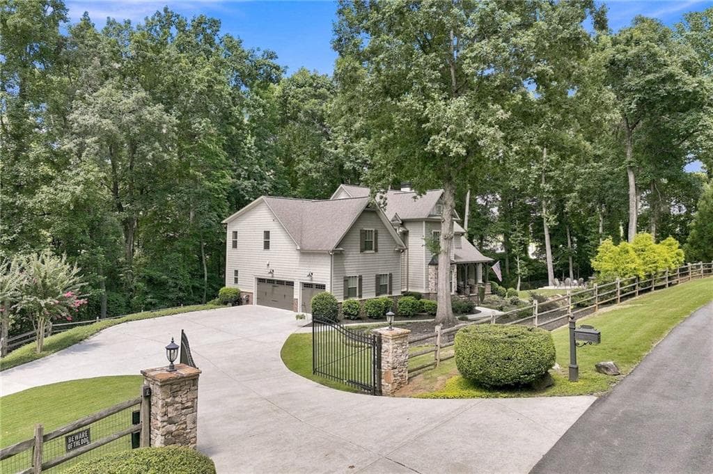 4 bedroom, 5 bathroom, 3,981 sq ft single family residence for sale at 5686 Old Wilkie Road, Gainesville, GA 30506 — photo 5