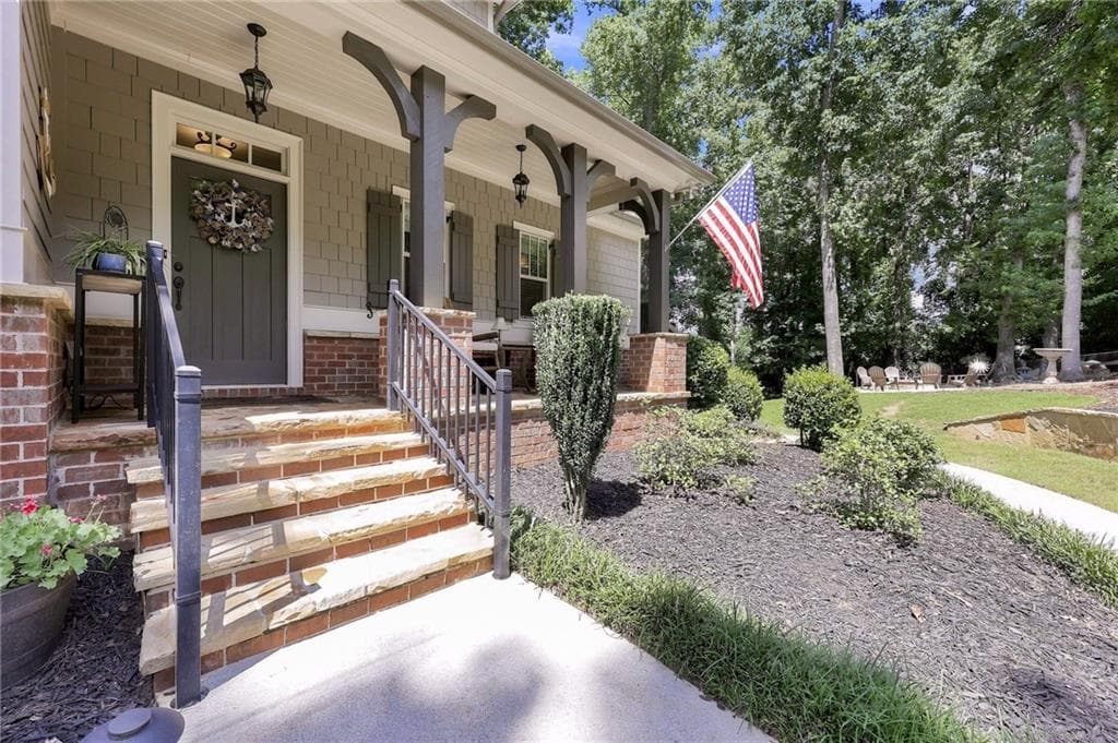 4 bedroom, 5 bathroom, 3,981 sq ft single family residence for sale at 5686 Old Wilkie Road, Gainesville, GA 30506 — photo 8