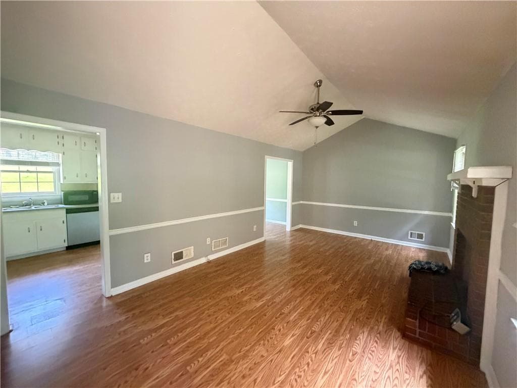 4 bedroom, 3 bathroom, 1,752 sq ft single family residence for sale at 570 Pine Ridge Trail, Conyers, GA 30094 — photo 4