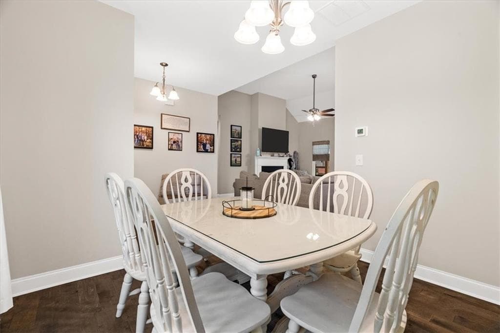 4 bedroom, 2 bathroom, 2,025 sq ft single family residence for sale at 499 Oakland Drive, Calhoun, GA 30701 — photo 5