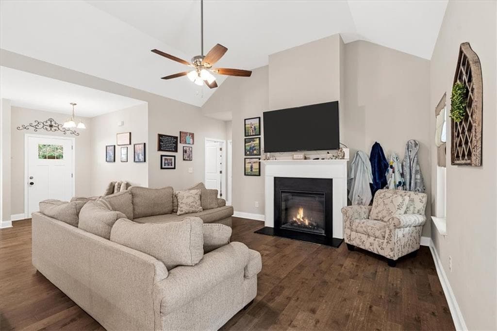 4 bedroom, 2 bathroom, 2,025 sq ft single family residence for sale at 499 Oakland Drive, Calhoun, GA 30701 — photo 8