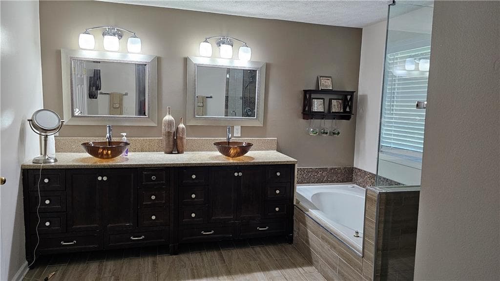 5 bedroom, 4 bathroom, 3,126 sq ft single family residence for rent at 1005 Chads, Jonesboro, GA 30236 for $3,000 a month — photo 10