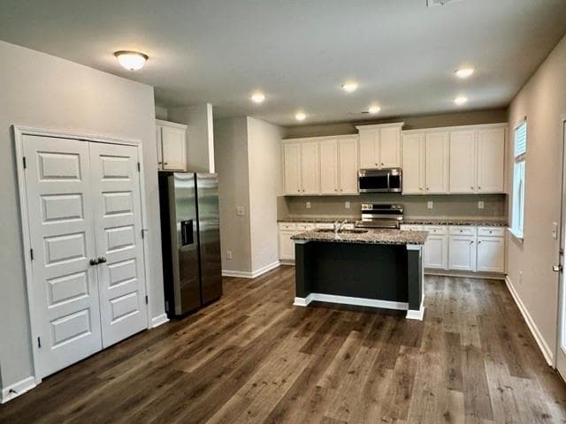 4 bedroom, 3 bathroom, 2,236 sq ft single family residence for sale at 412 Mcginnis Circle, Calhoun, GA 30701 — photo 4