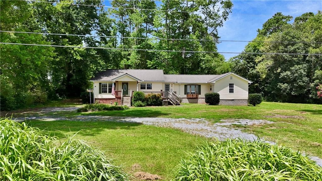 4 bedroom, 2 bathroom, 1,917 sq ft single family residence for sale at 77 York Drive, Plainville, GA 30733 — photo 5