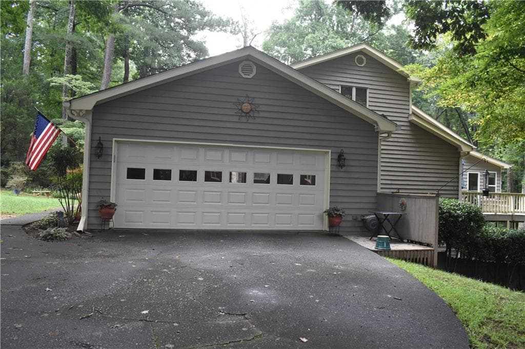 3 bedroom, 3 bathroom, 2,236 sq ft single family residence under contract at 3491 Gleneagles Court, Snellville, GA 30039 — photo 5