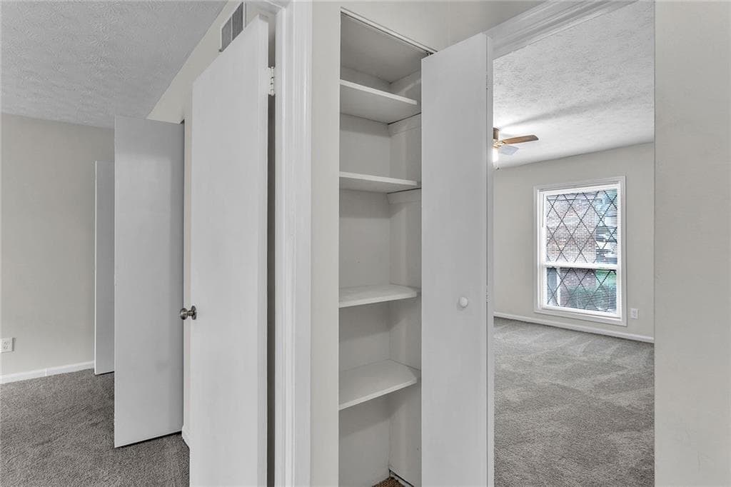 2 bedroom, 2 bathroom, 1,254 sq ft condominium for sale at 3275 Abbeywood Drive, Decatur, GA 30034 — photo 5