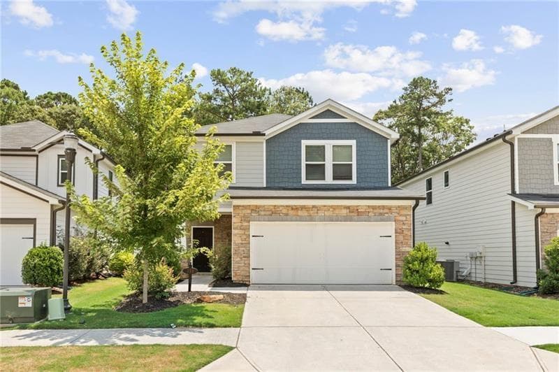 4 bedroom, 3 bathroom, 2,139 sq ft single family residence for rent at 334 Wells Circle, Canton, GA 30114 for $2,400 a month — photo 1 of 35