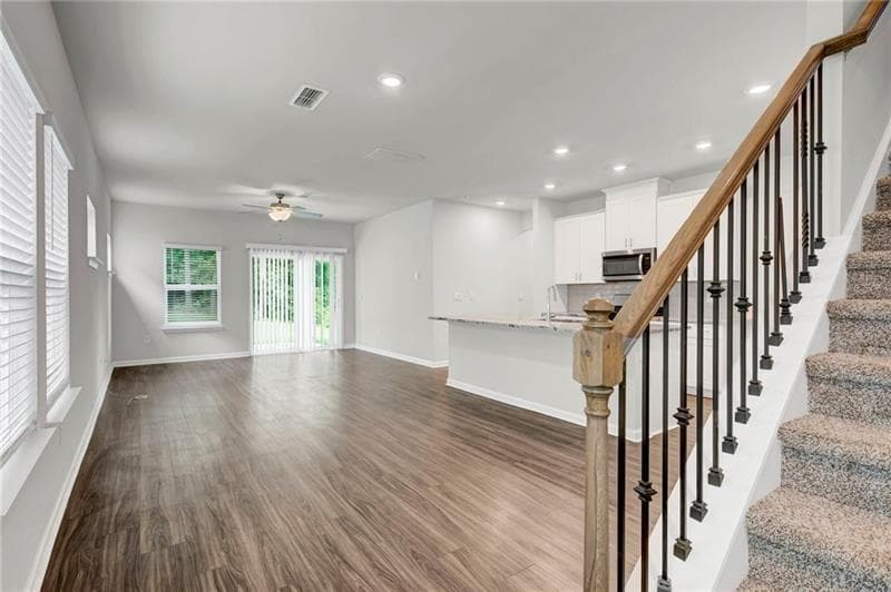 4 bedroom, 3 bathroom, 2,139 sq ft single family residence for rent at 334 Wells Circle, Canton, GA 30114 for $2,400 a month — photo 6