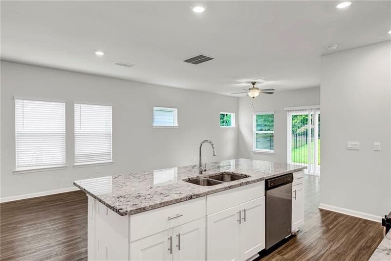 4 bedroom, 3 bathroom, 2,139 sq ft single family residence for rent at 334 Wells Circle, Canton, GA 30114 for $2,400 a month — photo 10