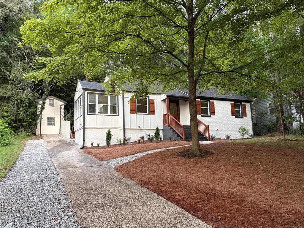 3 bedroom, 2 bathroom, 2,088 sq ft single family residence for sale at 1232 Carter Road, Decatur, GA 30030 — photo 4